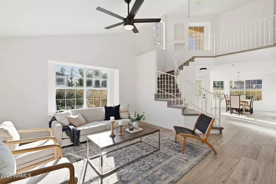 15839 S 33RD Way, Phoenix, AZ 85048