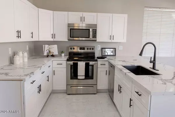 8802 E UNIVERSITY Drive #28, Mesa, AZ 85207