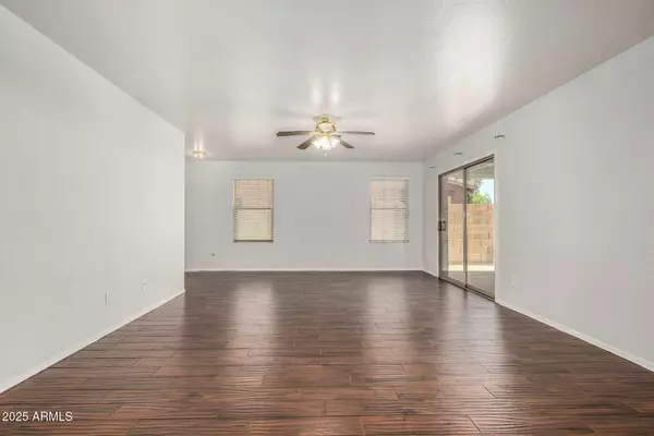 Phoenix, AZ 85043,8218 W SUPERIOR Avenue