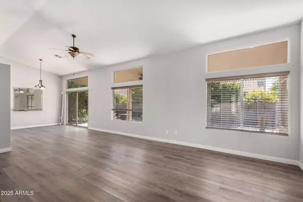 Chandler, AZ 85249,1541 E COLONIAL Drive