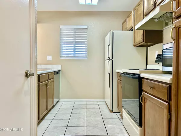 Mesa, AZ 85210,623 W GUADALUPE Road #217