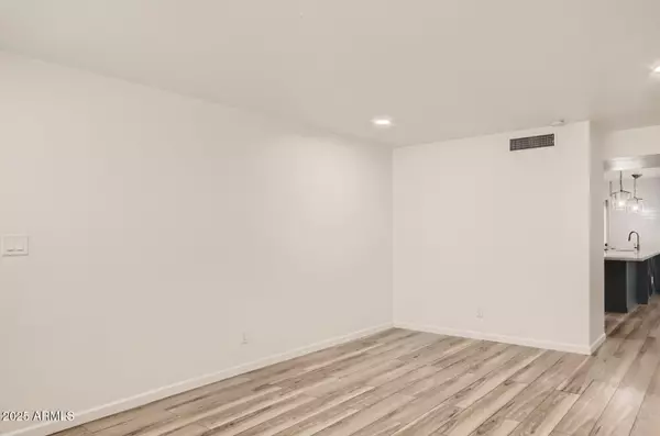 Tempe, AZ 85282,3115 S KACHINA Drive