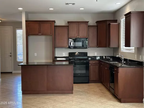 San Tan Valley, AZ 85144,1686 W PAISLEY Drive W