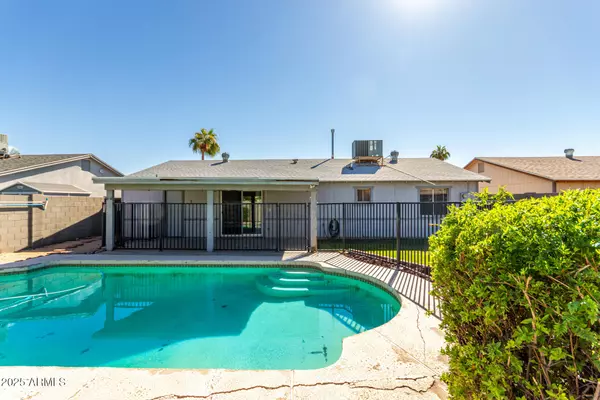 Phoenix, AZ 85032,3908 E CAPITAN DREYFUS Avenue