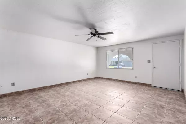 Phoenix, AZ 85032,3908 E CAPITAN DREYFUS Avenue