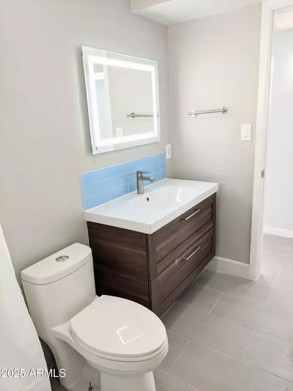 Scottsdale, AZ 85257,1909 N 72nd Place