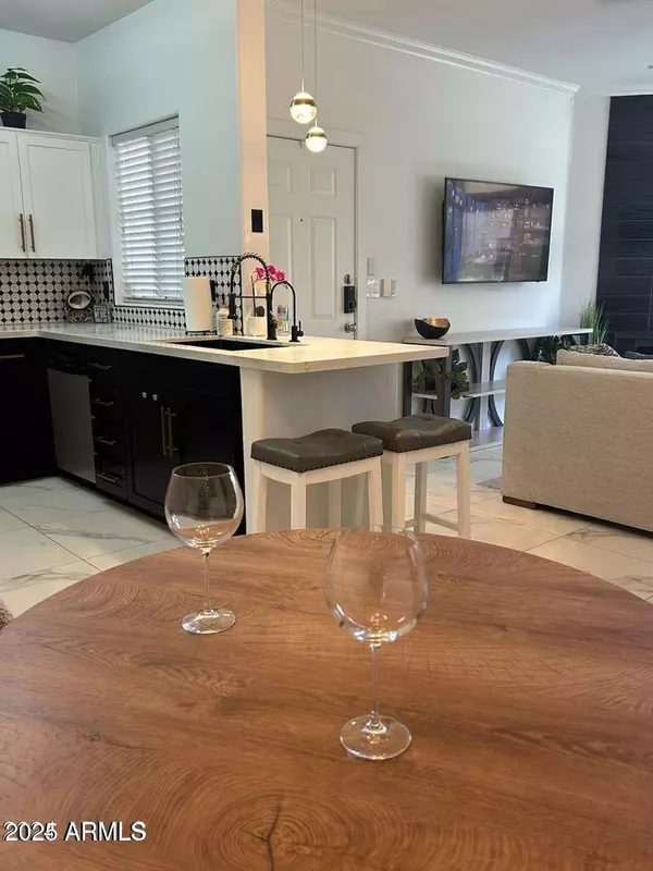 Scottsdale, AZ 85254,5335 E SHEA Boulevard #1111