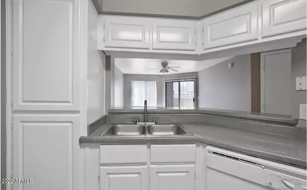 Phoenix, AZ 85016,2025 E CAMPBELL Avenue #219