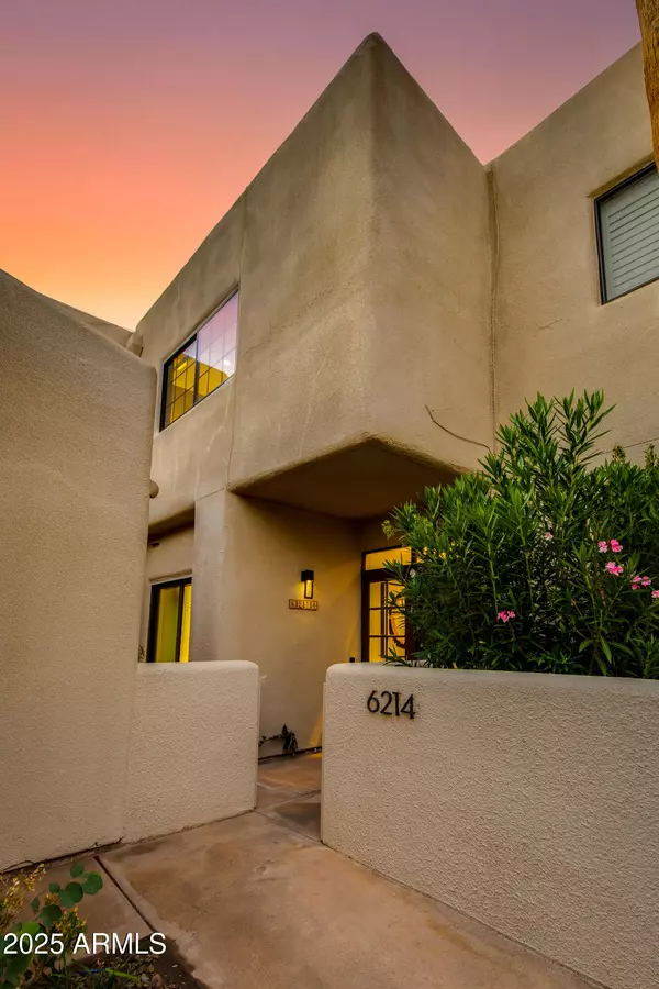 Phoenix, AZ 85016,6214 N 30TH Place