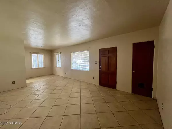 Phoenix, AZ 85051,7103 N 26TH Drive