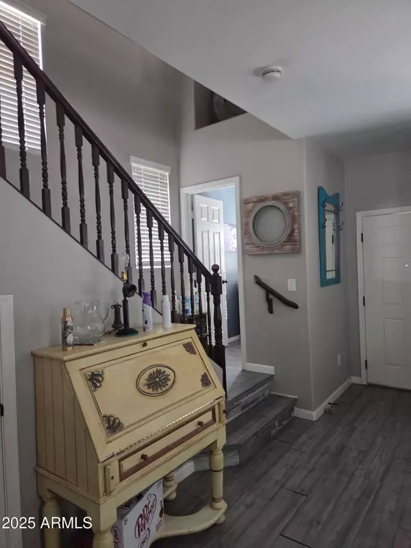 Phoenix, AZ 85086,3028 W CAVALRY Drive