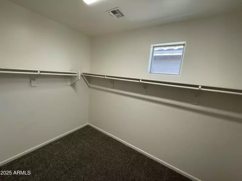 1827 W POLLACK Street, Phoenix, AZ 85041