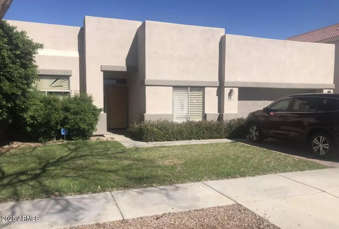 Phoenix, AZ 85043,7932 W Hilton Avenue