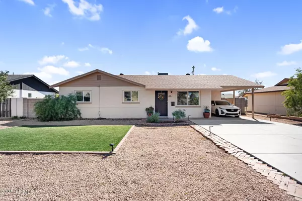 Tempe, AZ 85281,815 W ELNA RAE Street