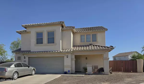 Phoenix, AZ 85043,7135 W RAYMOND Street