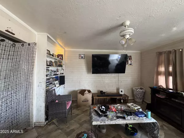 Mesa, AZ 85202,1307 W 7TH Avenue