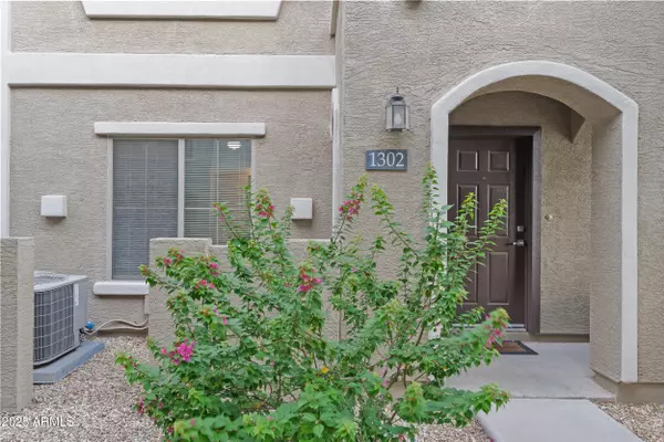 Phoenix, AZ 85085,2150 W ALAMEDA Road #1302