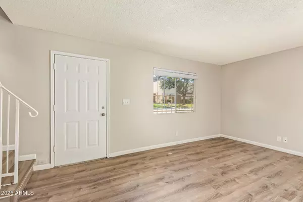 Phoenix, AZ 85020,1229 E TOWNLEY Avenue