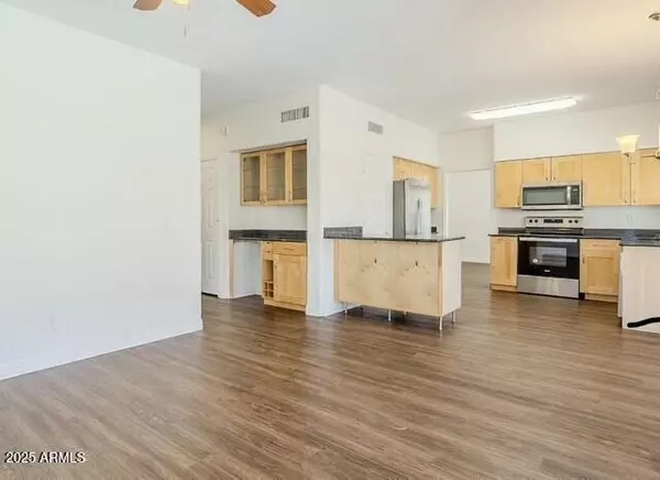 Phoenix, AZ 85044,4731 E WHITE ASTER Street