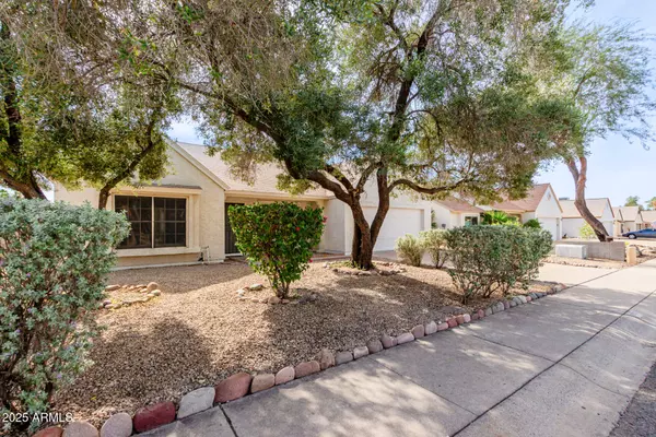 Phoenix, AZ 85024,1007 E ORAIBI Drive