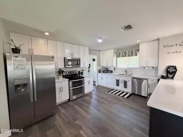 Mesa, AZ 85203,512 E 7th Place