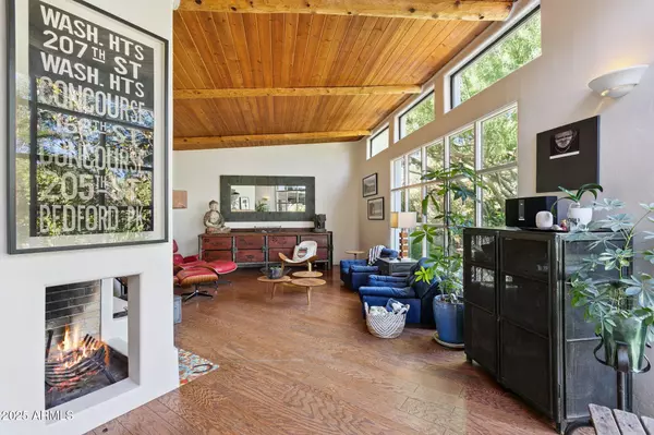 Paradise Valley, AZ 85253,7005 E JACKRABBIT Road