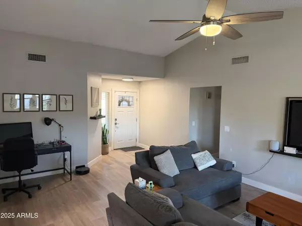 Phoenix, AZ 85050,4007 E KIMBERLY Way