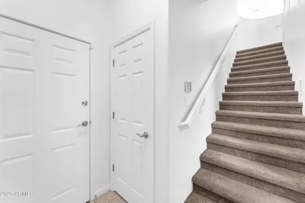 Phoenix, AZ 85042,3131 E Legacy Drive #2013