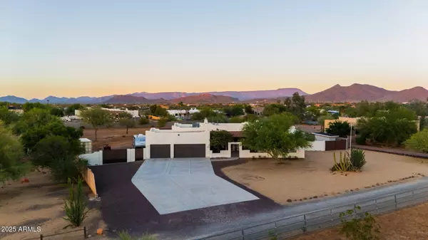 Phoenix, AZ 85086,420 W ADAMANDA Drive