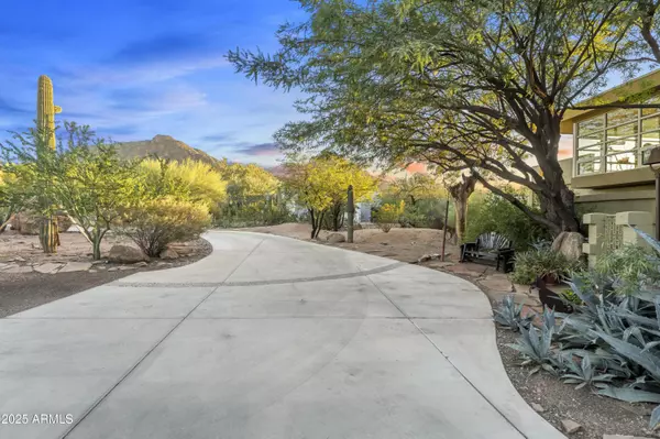 Paradise Valley, AZ 85253,6306 N CAMELBACK MANOR Drive
