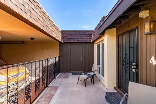 Phoenix, AZ 85018,3033 N 39TH Street #4