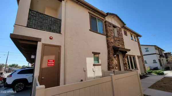 Chandler, AZ 85249,4100 S PINELAKE Way #142