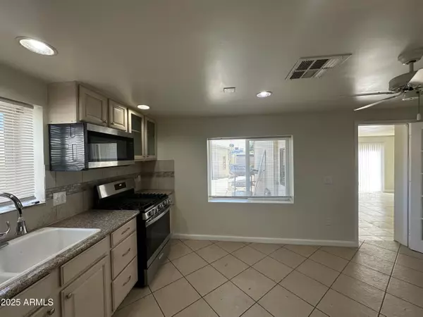 Glendale, AZ 85301,5321 W GARDENIA Avenue