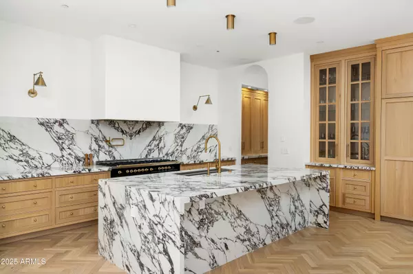 Phoenix, AZ 85003,54 W PALM Lane #54