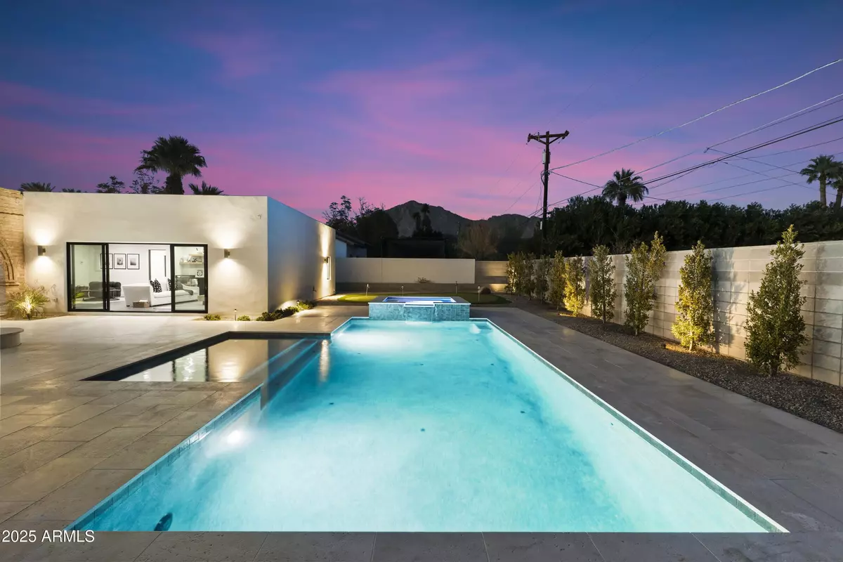 Phoenix, AZ 85018,3807 N 55TH Place