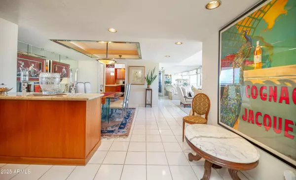 2323 N CENTRAL Avenue #1704, Phoenix, AZ 85004