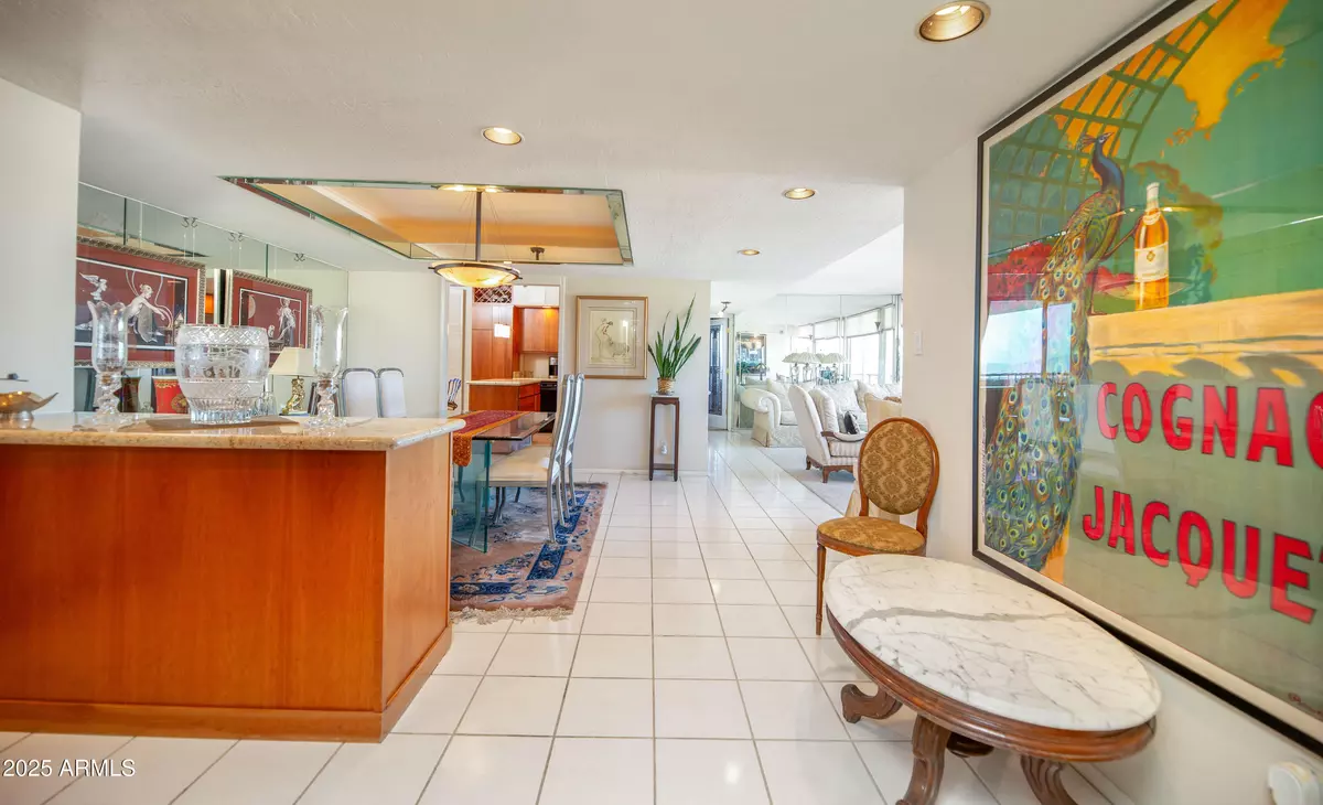 Phoenix, AZ 85004,2323 N CENTRAL Avenue #1704