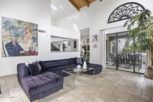 Phoenix, AZ 85016,6198 N 28TH Place