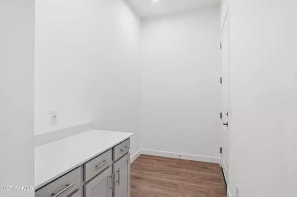 Phoenix, AZ 85041,10231 S 20th Lane