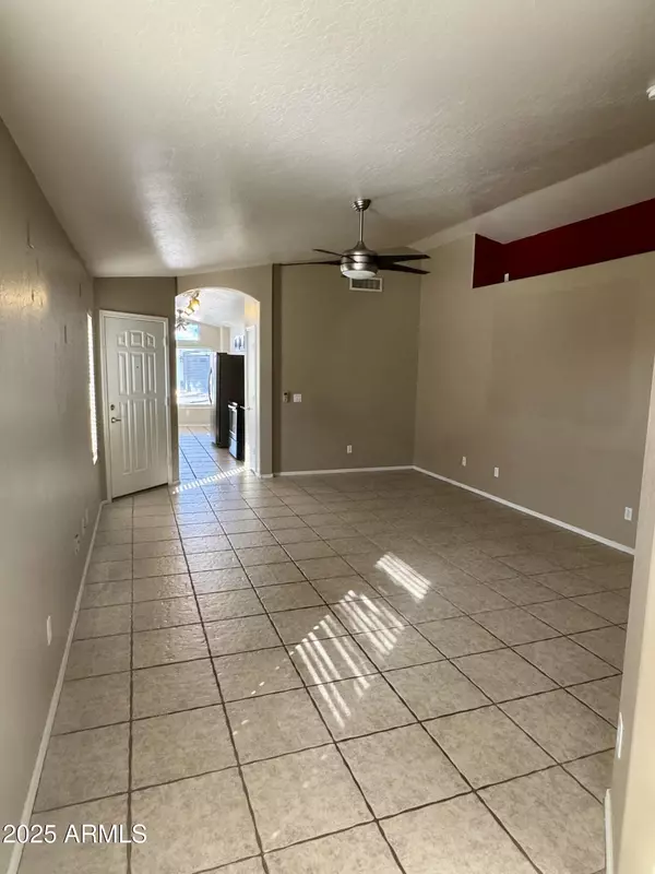 Phoenix, AZ 85024,2221 E Union Hills Drive #137