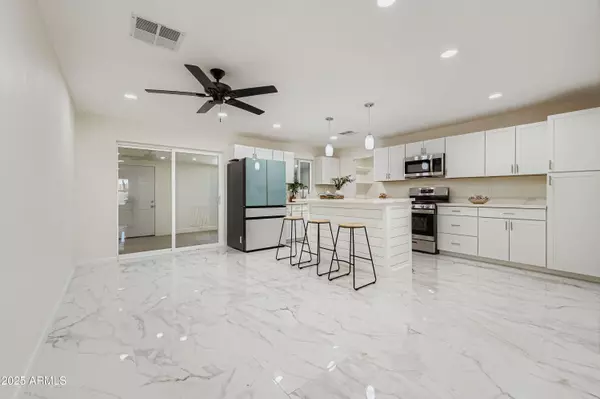 Phoenix, AZ 85051,7601 N 40th Drive