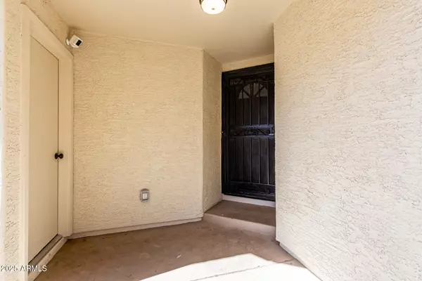 Gilbert, AZ 85234,1538 E LAUREL Avenue