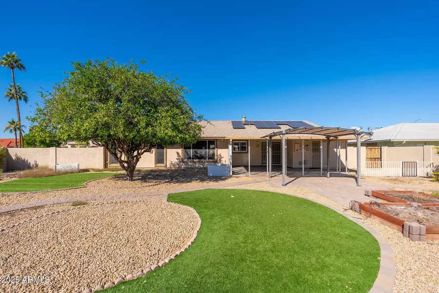 13247 W BEARDSLEY Road, Sun City West, AZ 85375
