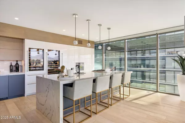 Scottsdale, AZ 85254,7180 E KIERLAND Boulevard #408