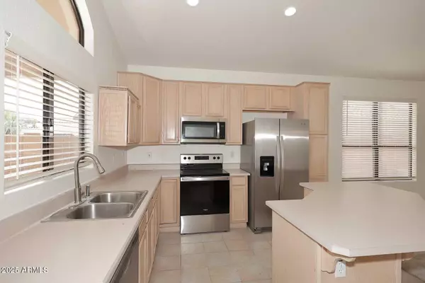 Phoenix, AZ 85048,257 E ASHURST Drive