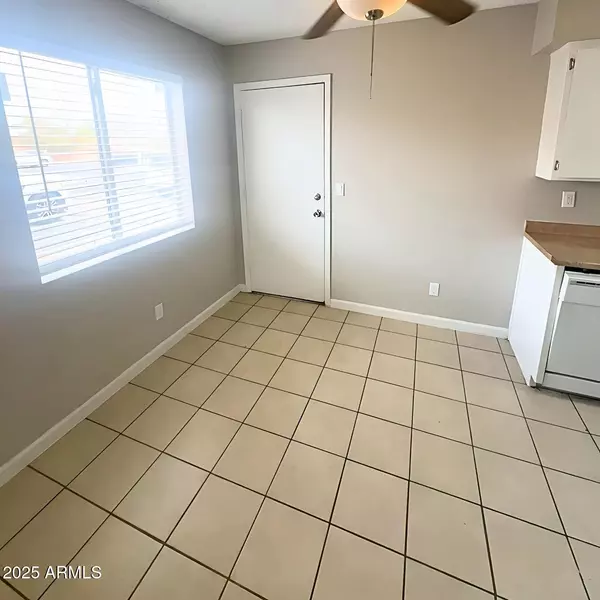 Mesa, AZ 85210,731 W 1ST Avenue #102