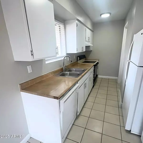 Mesa, AZ 85210,731 W 1ST Avenue #102