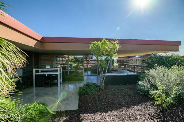 Scottsdale, AZ 85251,7151 E RANCHO VISTA Drive #7004