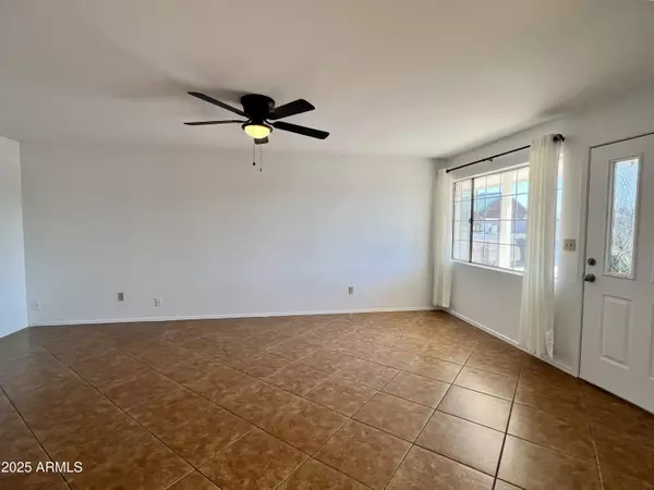 Mesa, AZ 85201,2034 W 3RD Street