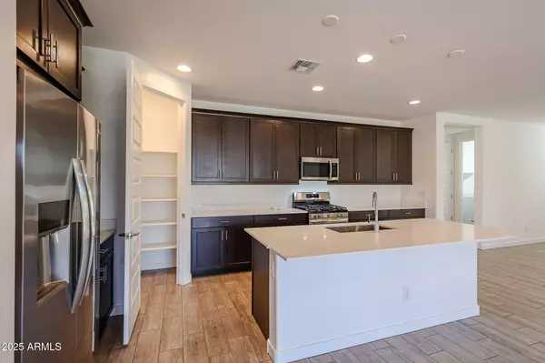 Phoenix, AZ 85085,32522 N 20TH Glen